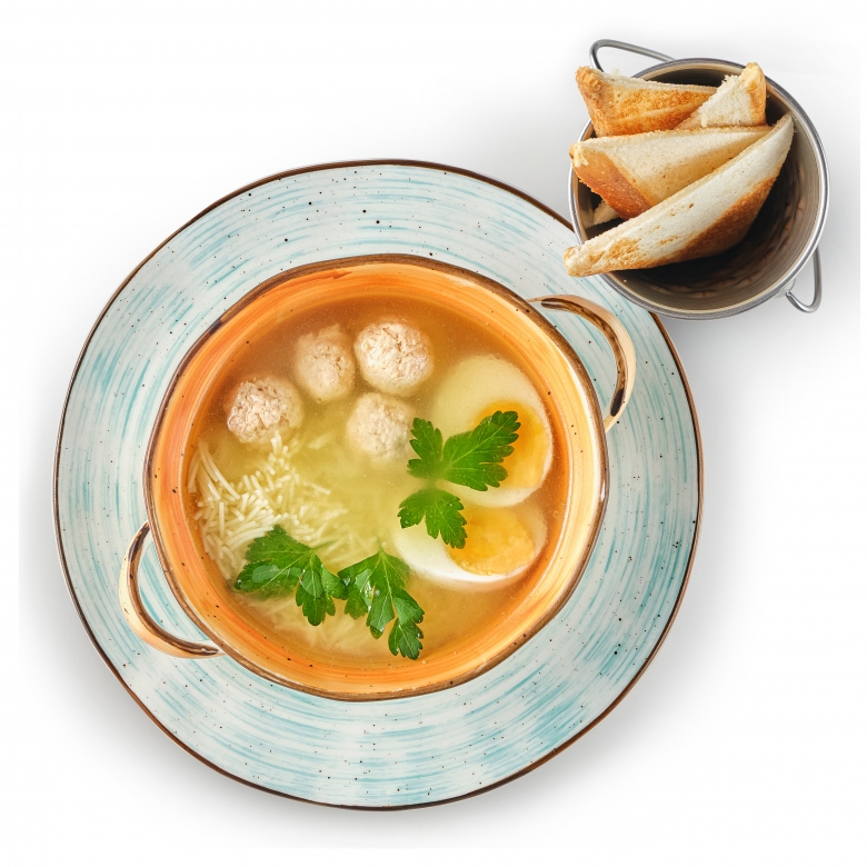 Куриный бульон с яйцом